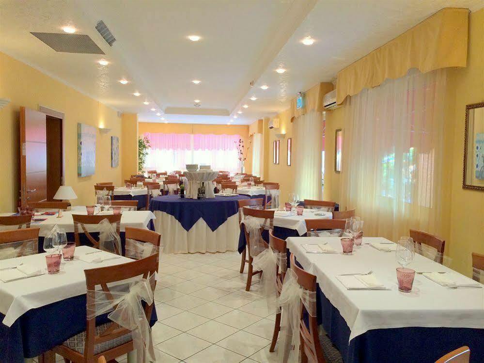 Hotel Rex Caorle Luaran gambar
